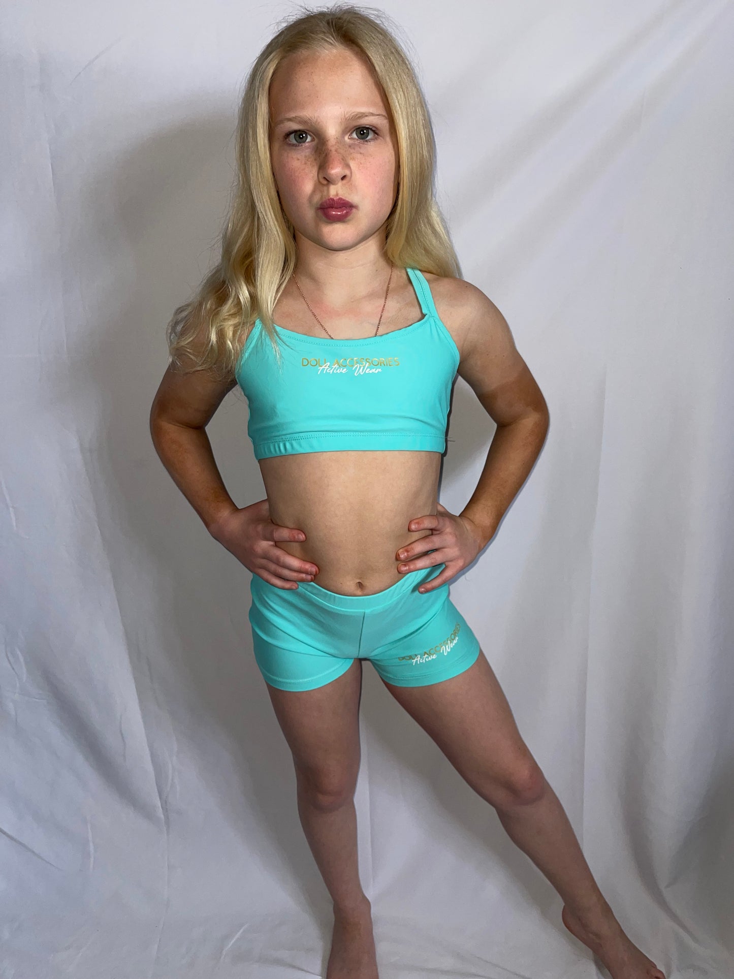 “Olivia” crop & shorts set