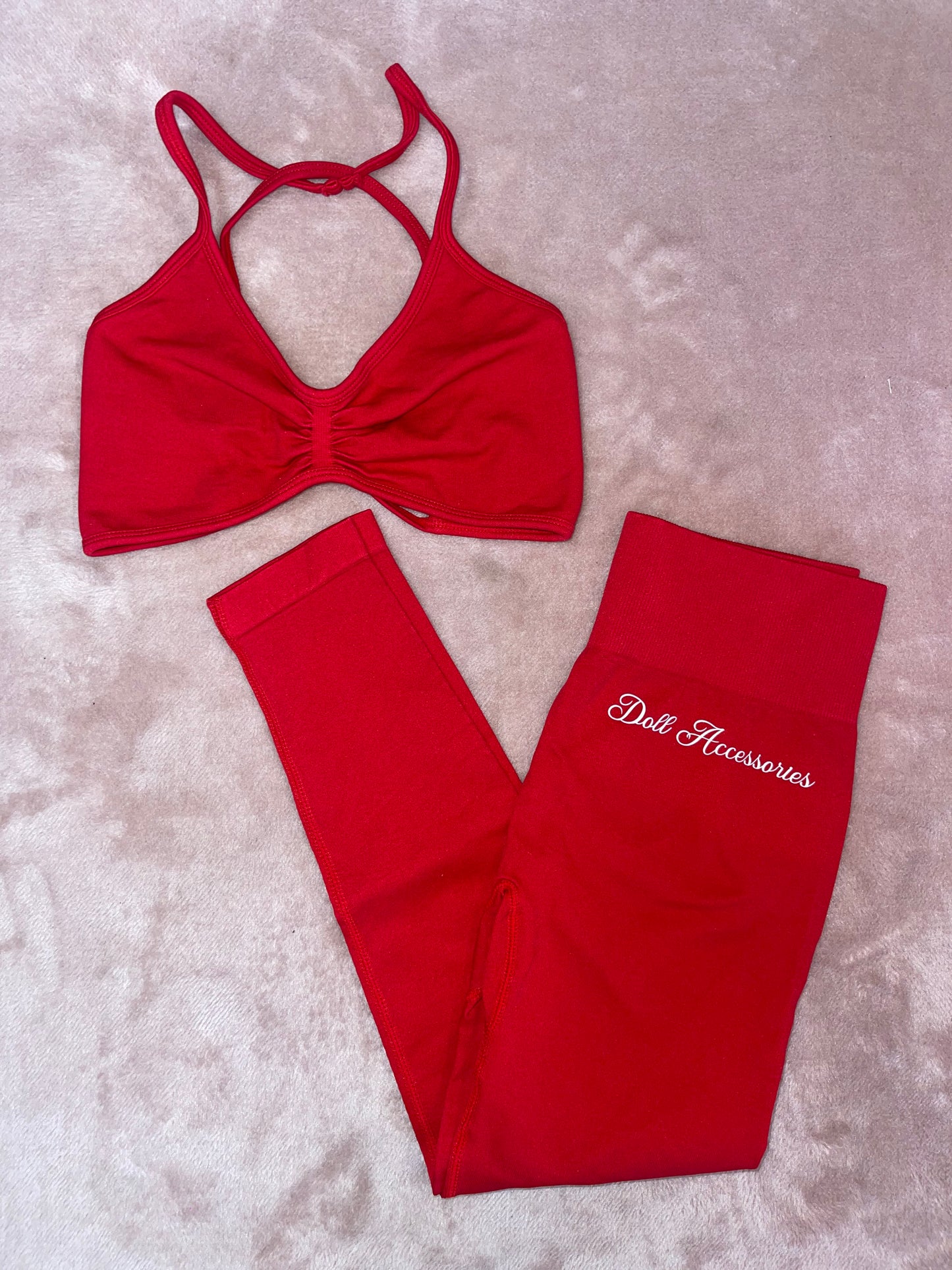 red rushed crop & leggings🍒🪽