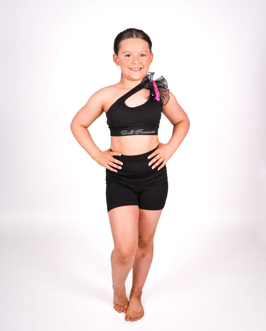 The “lexi” one side crop & shorts set -frills not included